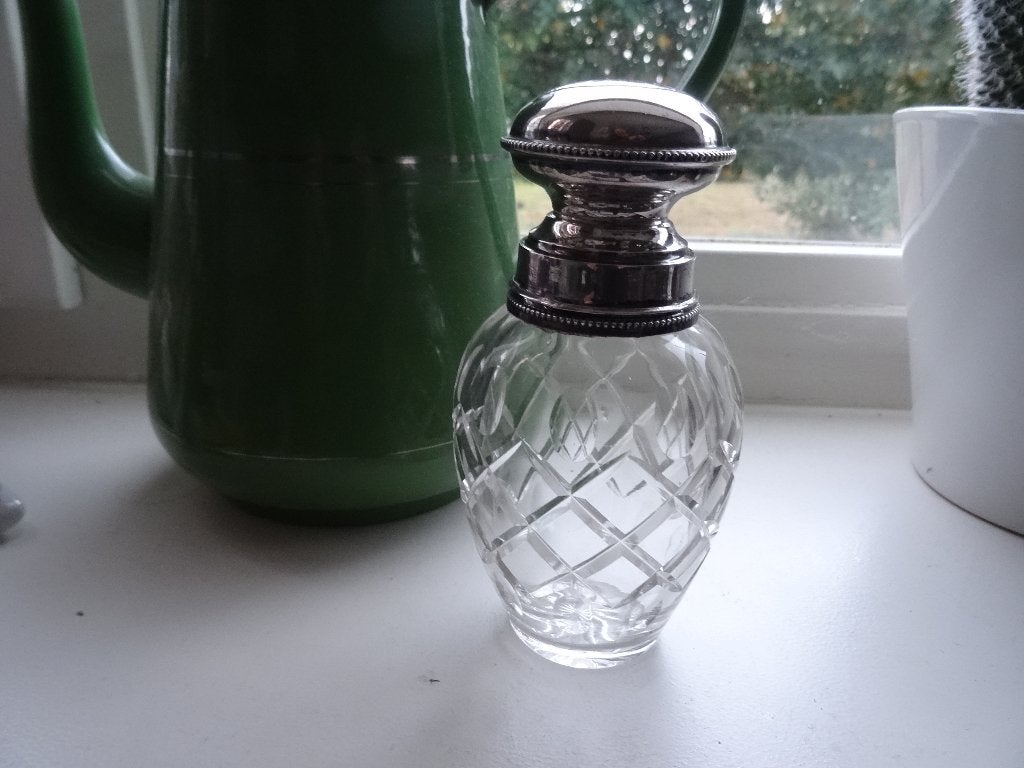 Antieke oude geslepen kristallen theebus met zilveren dop, Ophalen, Zilver