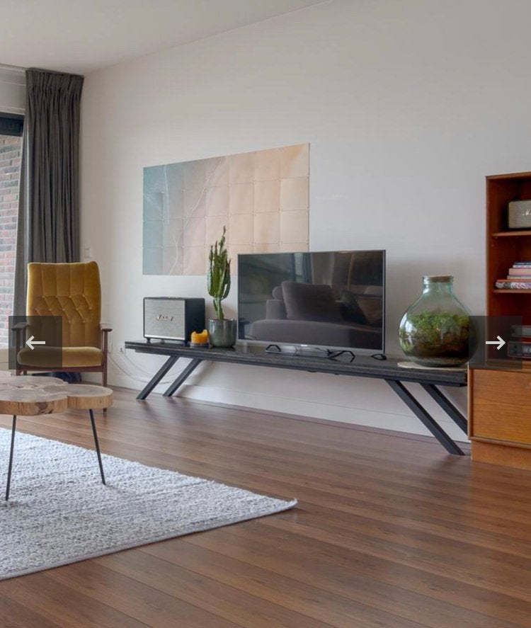 Modern TV meubel met granieten blad en metalen onderstel, Ophalen, Gebruikt, 200 cm of meer, Minder dan 100 cm