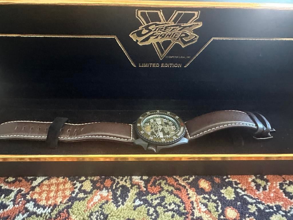 Seiko 5 Sports ‘Streetfighter Guile’ Limited Edition Horloge, Ophalen of Verzenden, Zo goed als nieuw, Grijs, Jongen