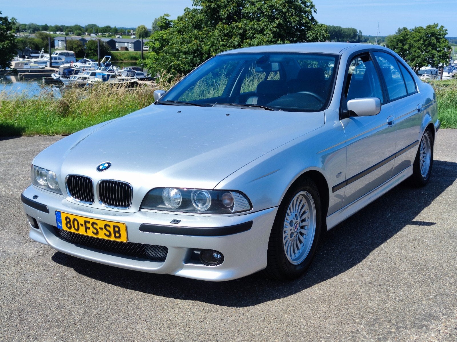BMW 535i V8 E39 2000 Blijvend Youngtimer!! ORIG. NL AUTO!!, Auto's, Automaat, Achterwielaandrijving, 2000 kg, Bedrijf