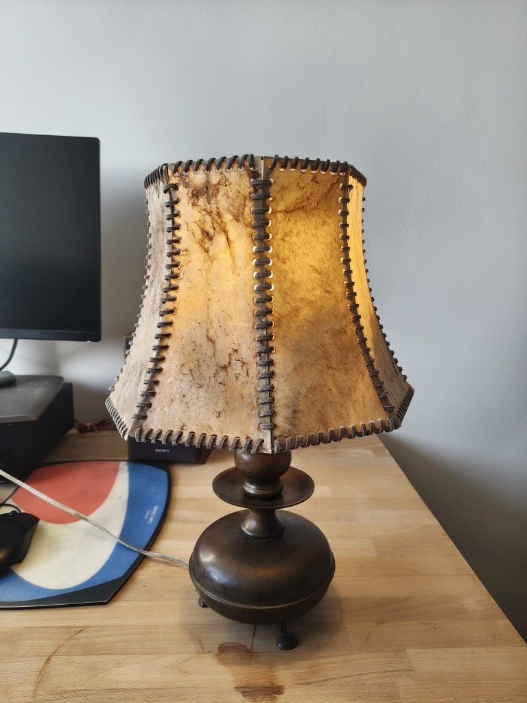 Vintage tafellamp met leren kap – ca. 45 cm hoog, Ophalen, Meerkleurig, 45 cm, Met kap