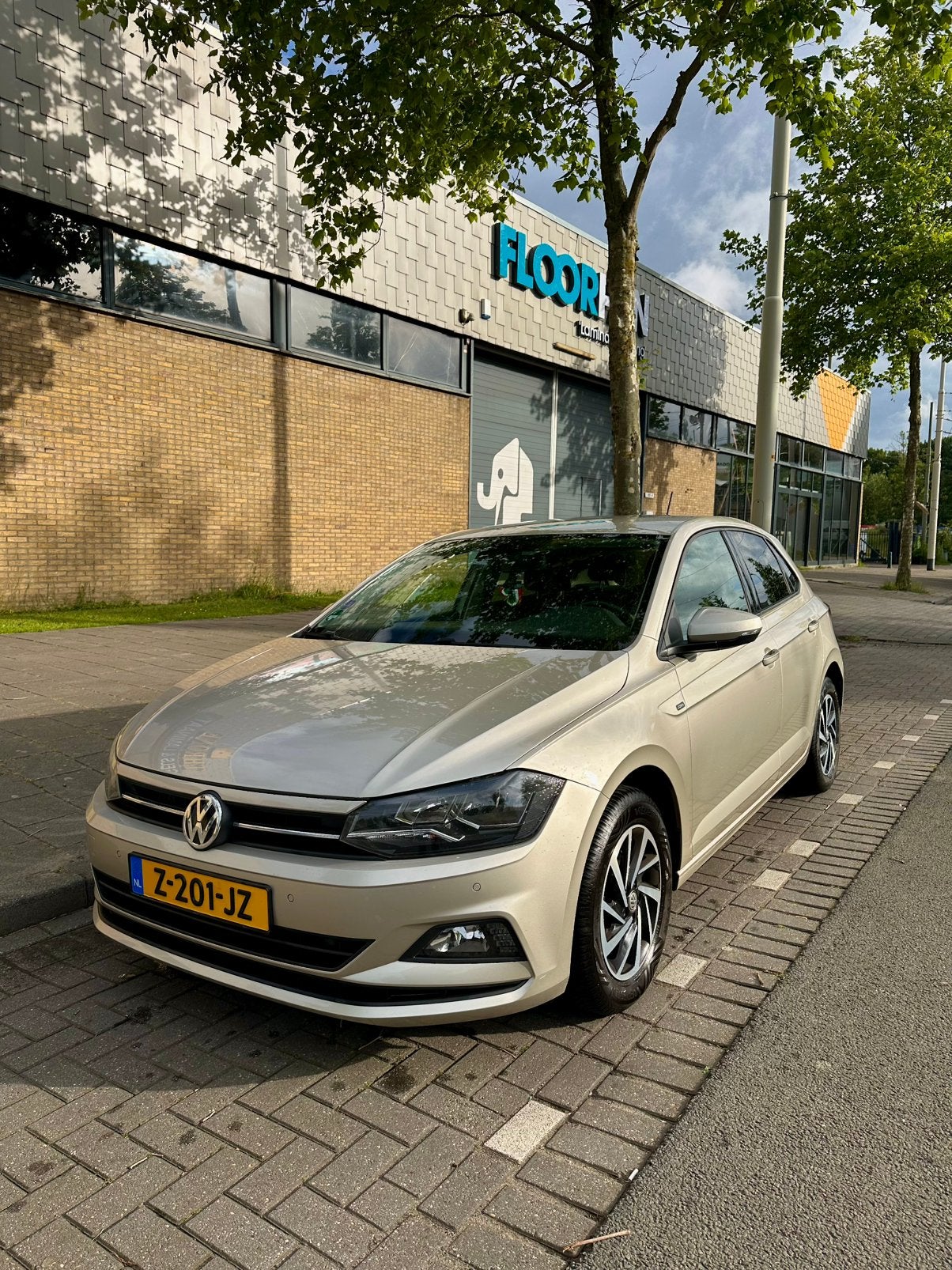 Volkswagen Polo 1.0 TSI 116pk 2019, Voorwielaandrijving, Zwart, Handgeschakeld, 570 kg