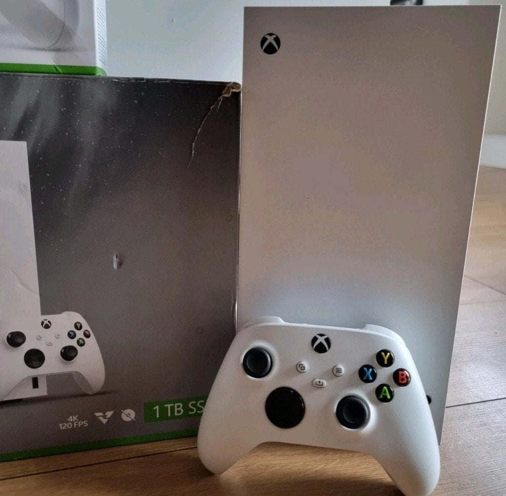 Foto 3 van Xbox Series X Digital Edition Wit 1TB