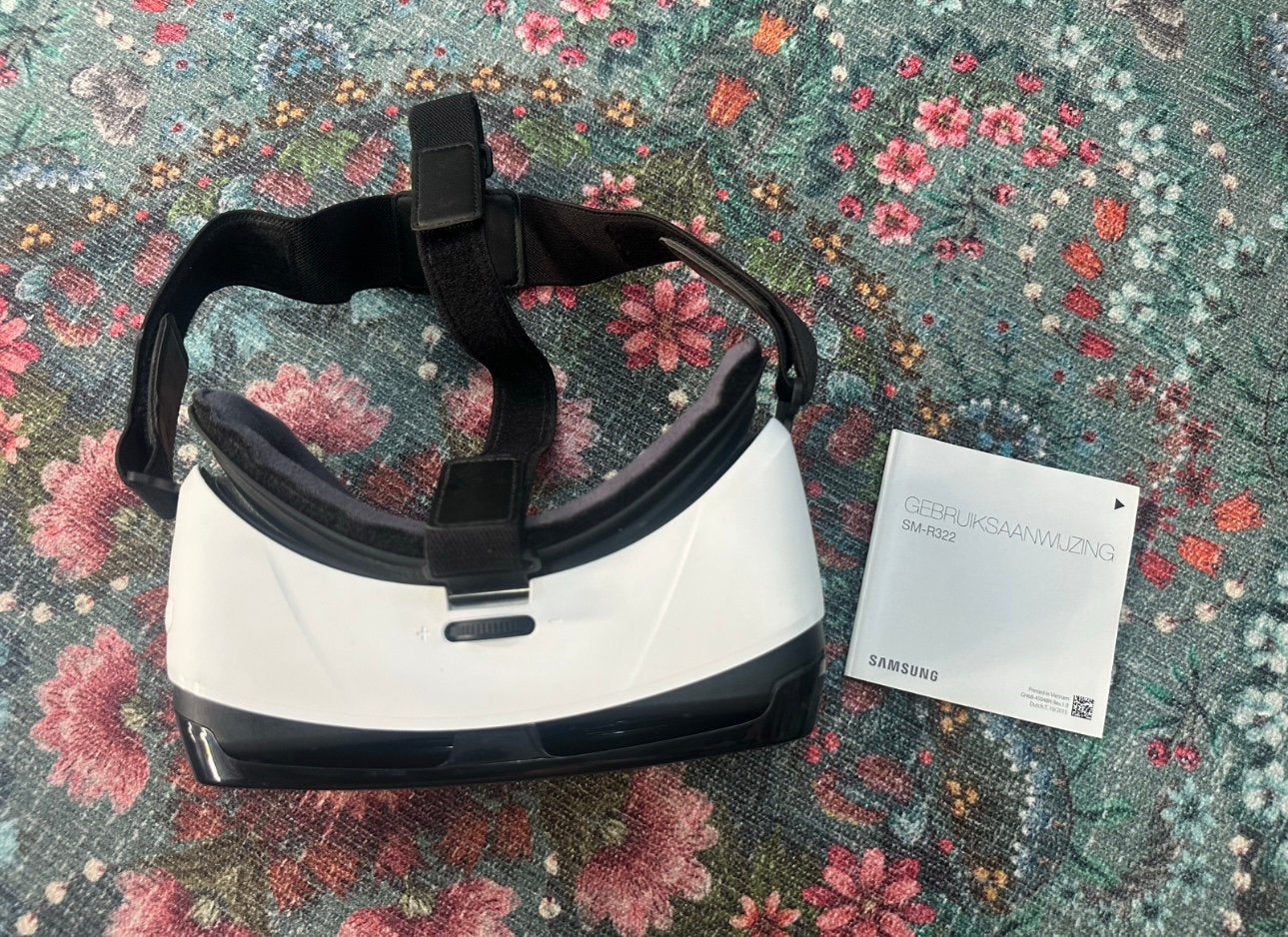 Samsung Gear VR SM-R322 - Inclusief Handleiding, Ophalen of Verzenden, Gebruikt, VR-bril, Telefoon