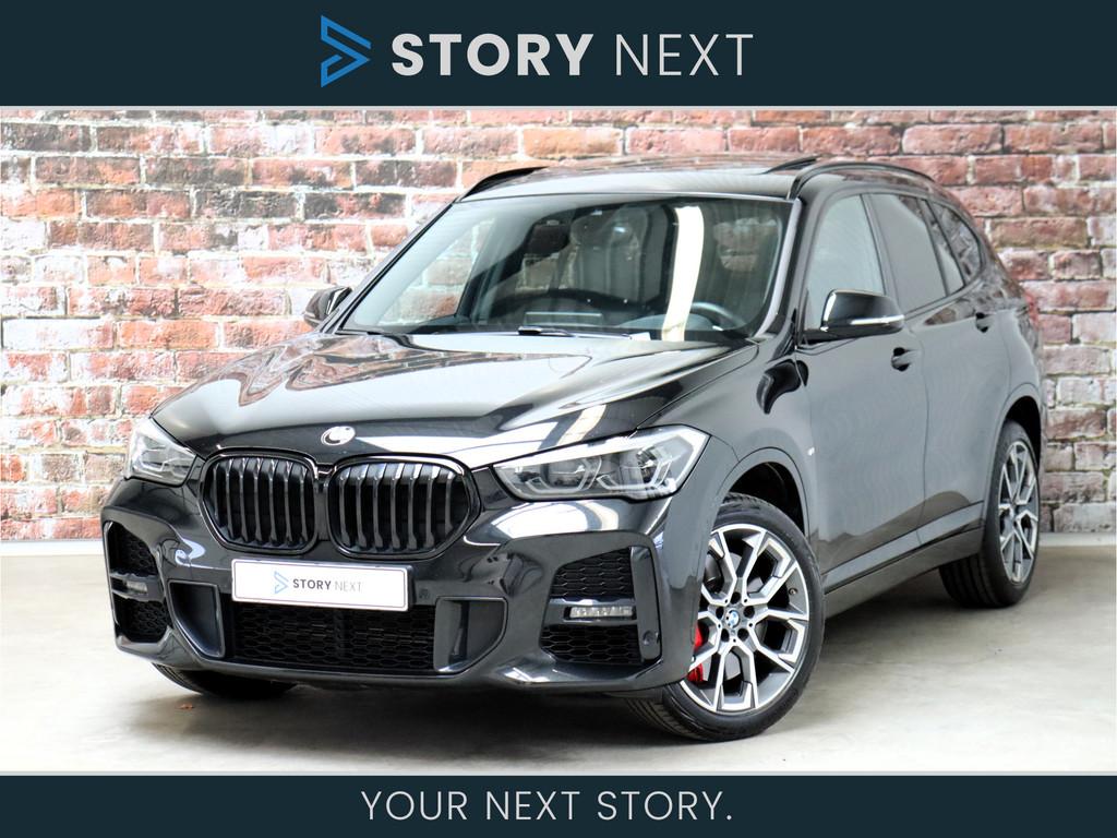 BMW X1 sDrive20i High Executive M Sport Pakket Automaat / Na, 1998 cc, 4 cilinders, 179 pk, Zwart