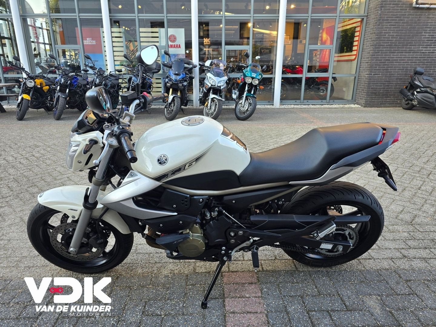 YAMAHA XJ 6 ABS (bj 2009) 21,626 km, Motoren, Motoren | Yamaha, 4 cilinders, Motorrijbewijs A, Bedrijf, Onbekend