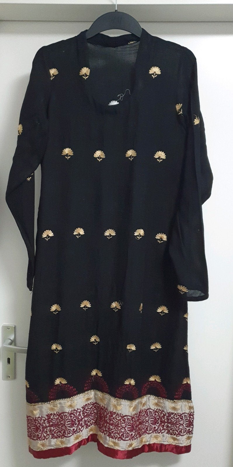 Zwarte Indiase Kameez Kurta Jurk Tuniek Geborduurd Maat S, Zwart, Ophalen of Verzenden, Zo goed als nieuw, Maat 36 (S)