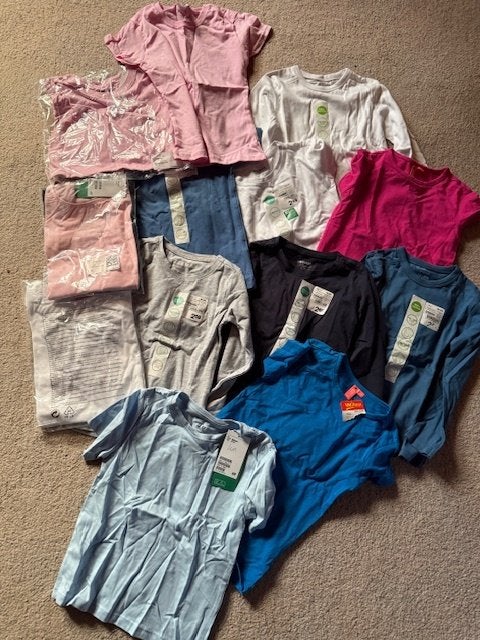 Grote partij nieuwe kinder T-shirts en longsleeves 98/104, Ophalen of Verzenden, Nieuw, Overige maten