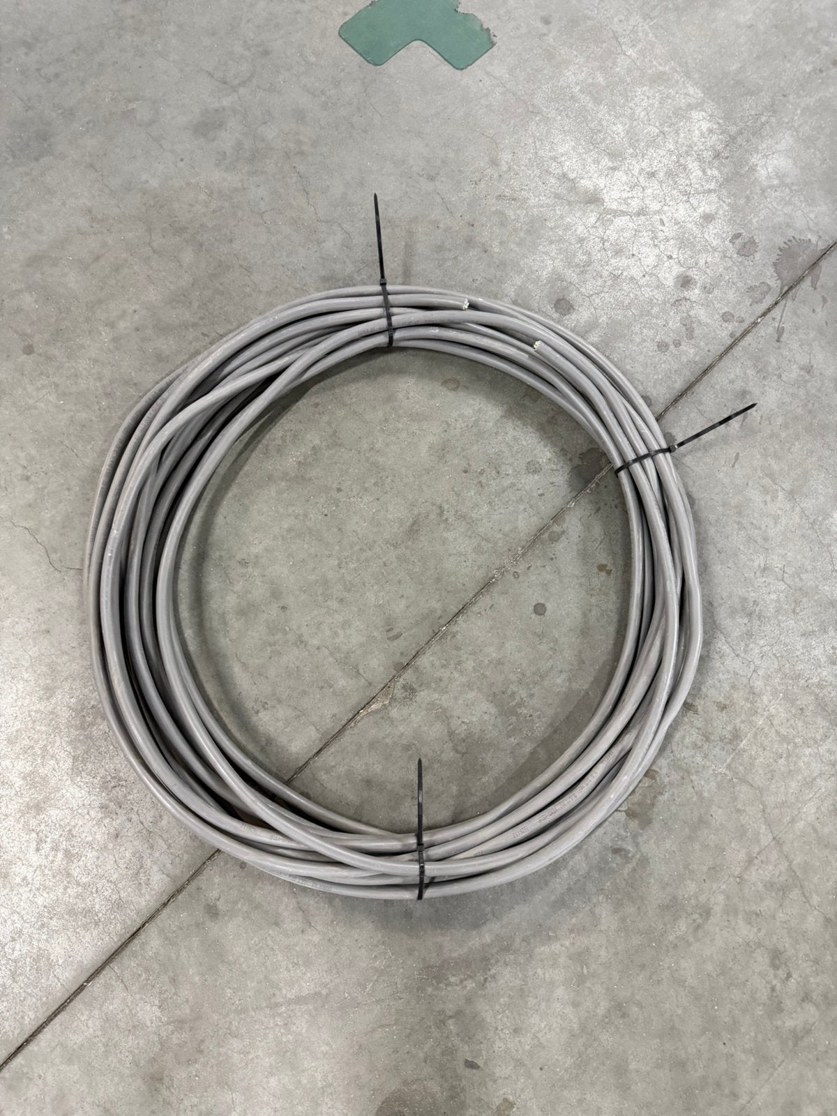 30 meter ymvk kabel 5x2,5, Doe-het-zelf en Verbouw, Elektra en Kabels, Ophalen, Zo goed als nieuw, X, X