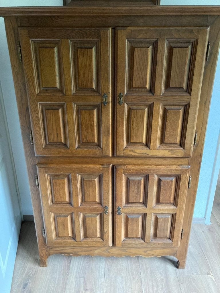 Antieke kast, Ophalen