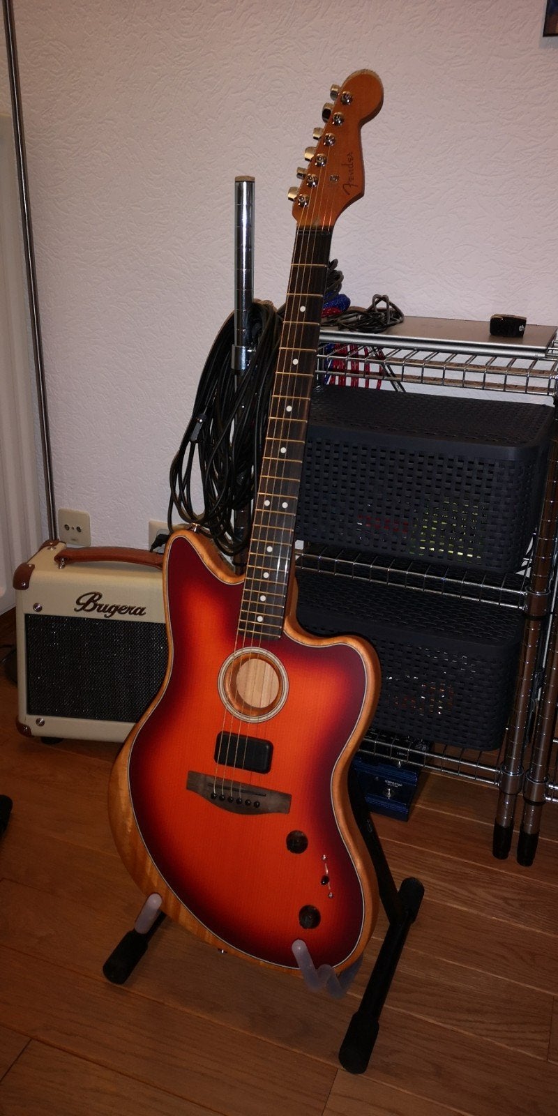 2021 Fender American Acoustasonic Jazzmaster + Fender Gigbag, Muziek en Instrumenten, Ophalen, Zo goed als nieuw, Hollow body