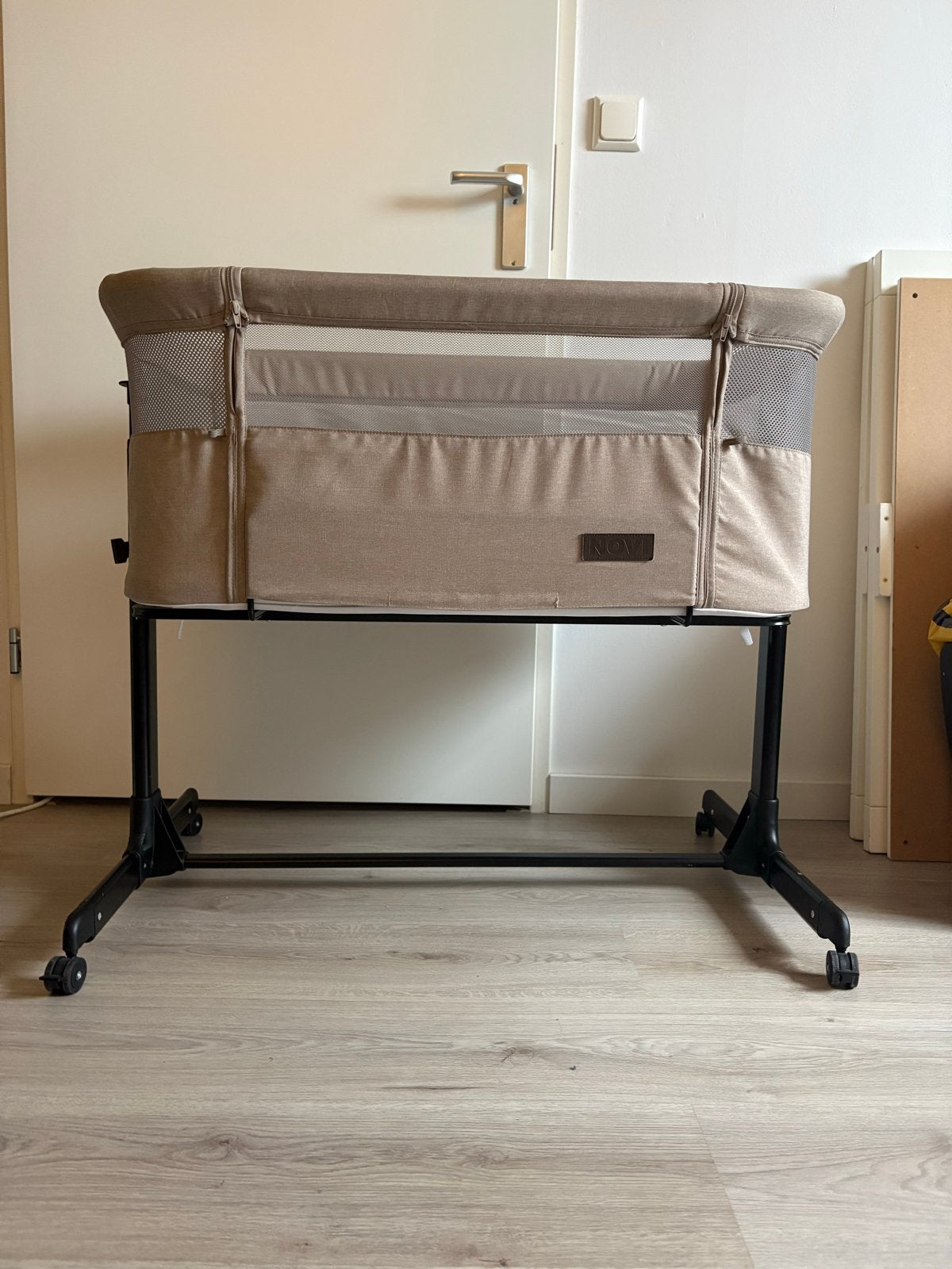 Novi Baby Co-sleeper, Ophalen, Zo goed als nieuw, Wieg