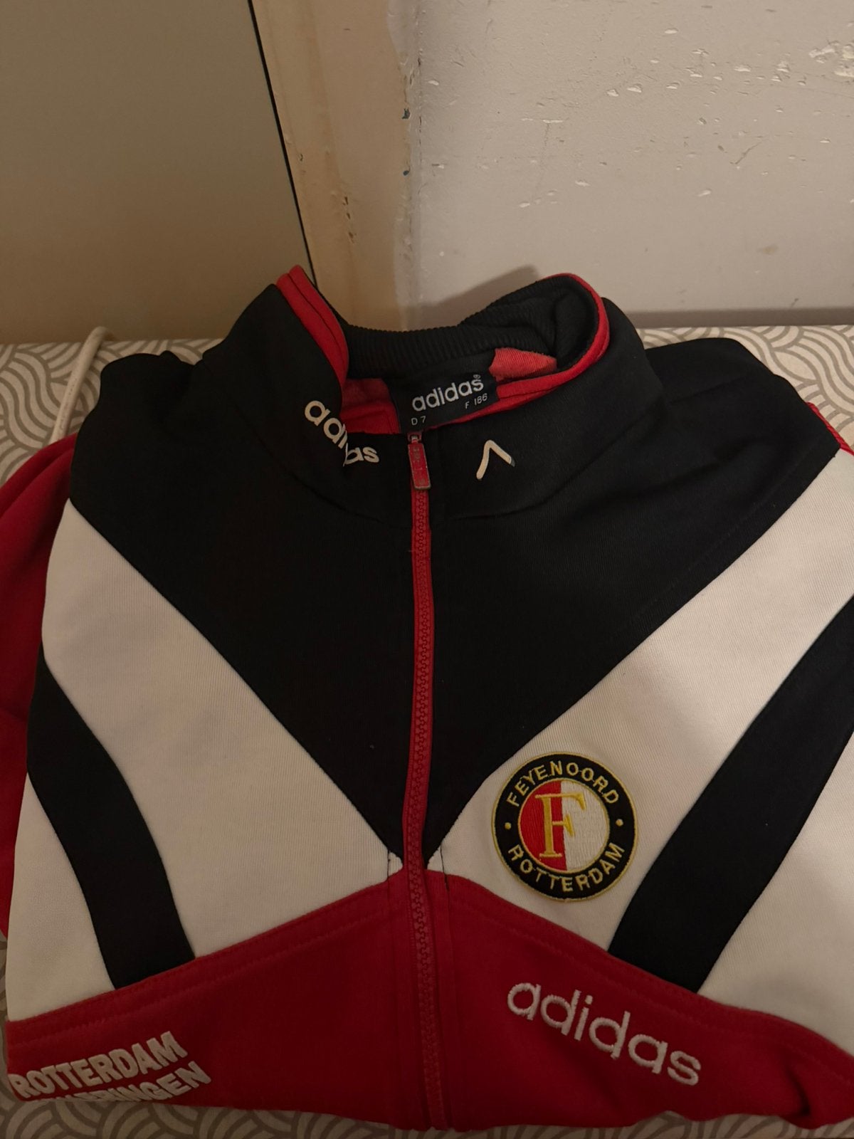 Feyenoord Trainingspak Adidas 1994/1995 Maat L, Ophalen, Gedragen, Maat 52/54 (L), Voetbal