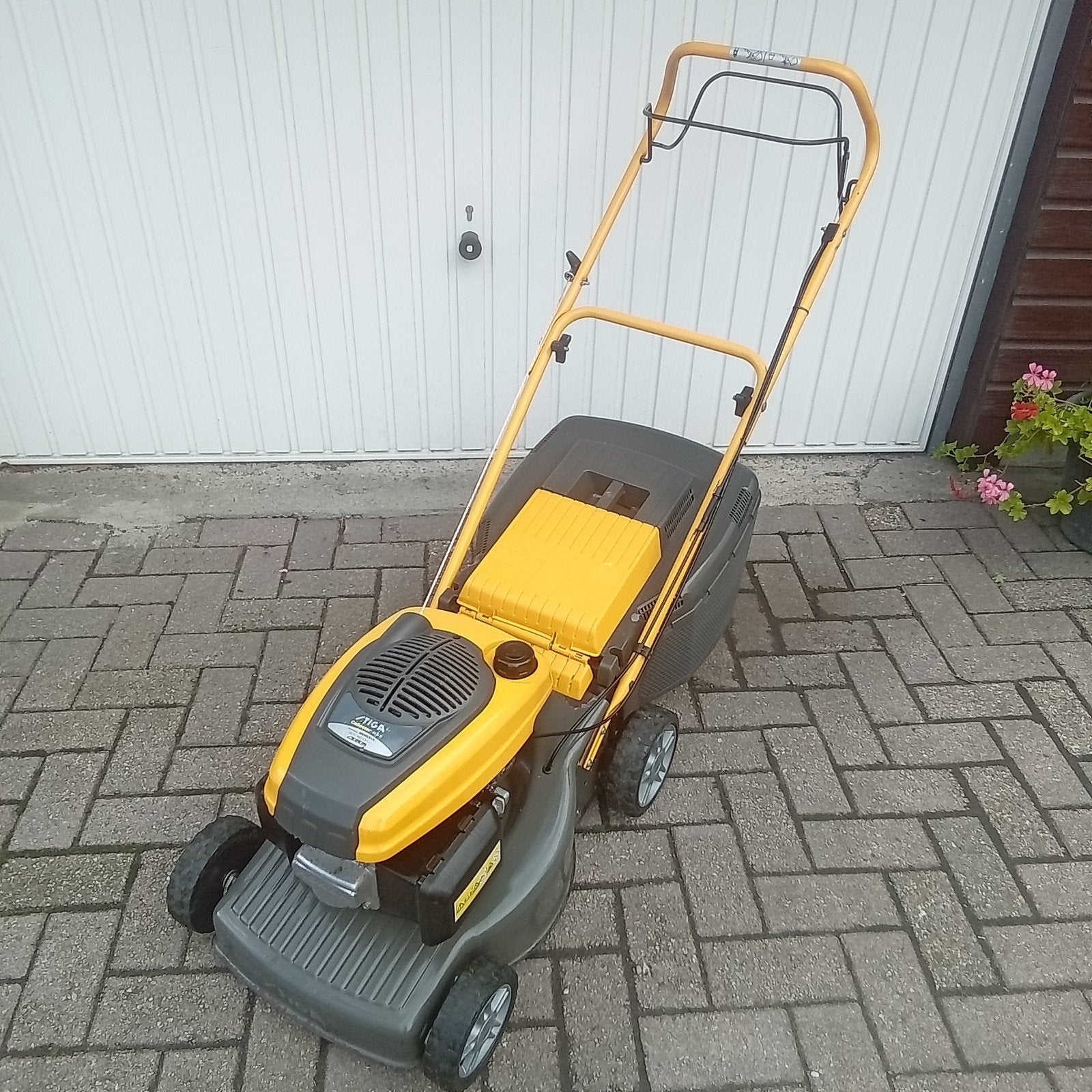 stiga grasmaaier zelfrijdend benzine maaier, Tuin en Terras, Ophalen, Cirkelmaaier, Gebruikt, Stiga