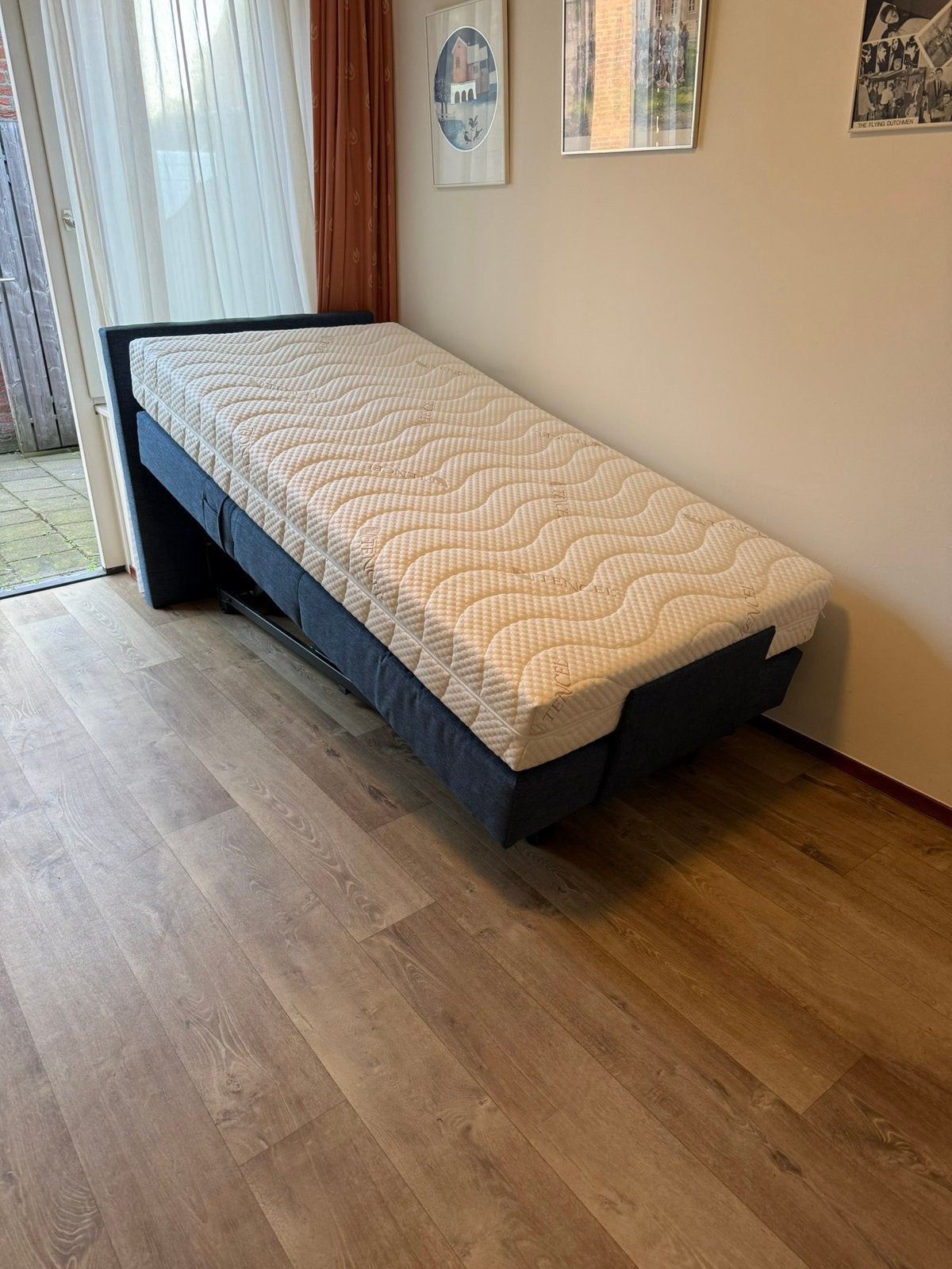 Foto 23 van Hoog laag bed/boxspring/seniorenbed/ seniorenbed hoog laag