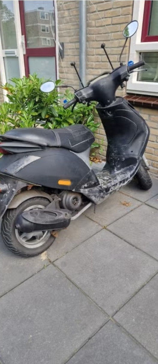 ⚠️ Gezocht️ piaggi️o zip vanaf️ 2019 ⚠️, Ophalen of Verzenden, Zo goed als nieuw, Benzine, Zip