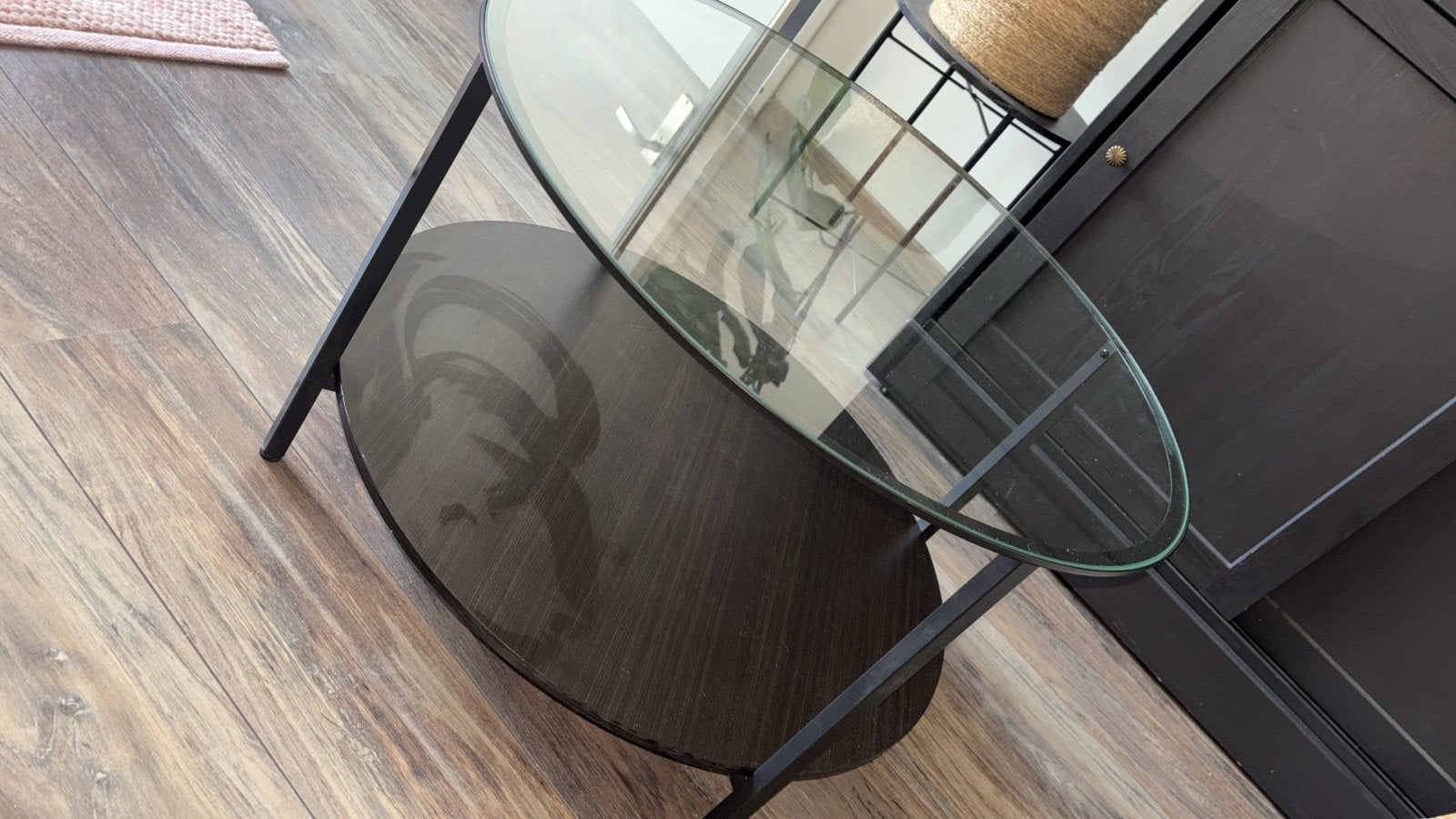 Ronde salontafel met glazen blad graag ZSM ophalen!!, Huis en Inrichting, Ophalen, 50 – 75, 100 tot 150 cm, Rond