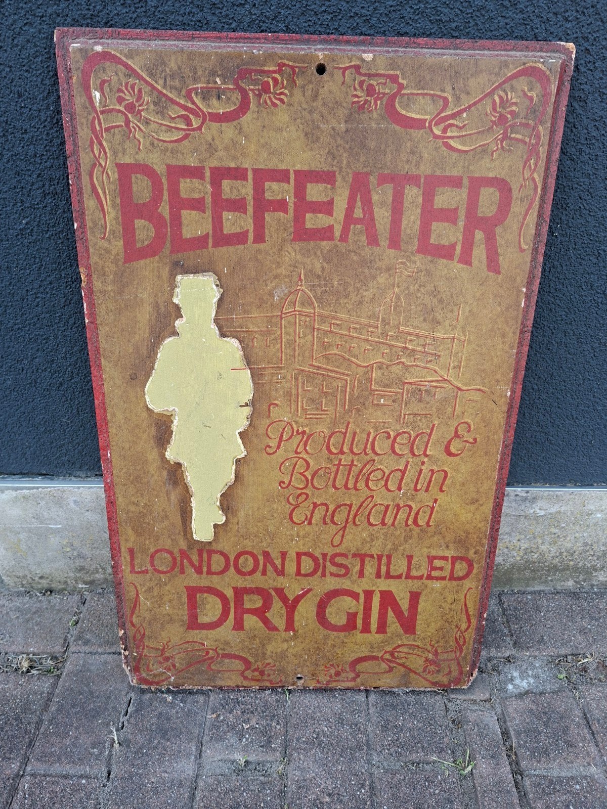 Beefeater oude reclame mist de pop helaas, Verzamelen, Merken en Reclamevoorwerpen, Ophalen of Verzenden, Gebruikt, Reclamebord