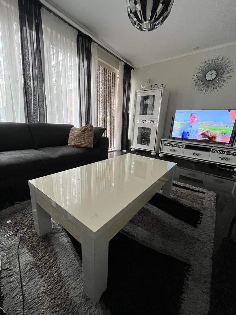 Witte glans salontafel, Huis en Inrichting, Complete inboedels, Ophalen