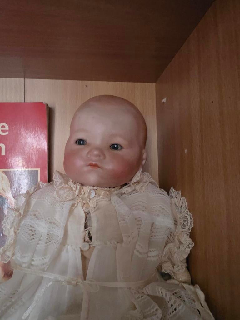 Antieke pop met slaapogen, Verzamelen, Poppen, Ophalen of Verzenden