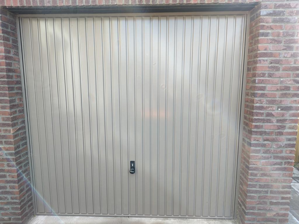 Garagedeur, aluminium kantelbaar omhoog., Doe-het-zelf en Verbouw, Deuren en Horren, Ophalen, Gebruikt, Garagedeur, 120 cm of meer