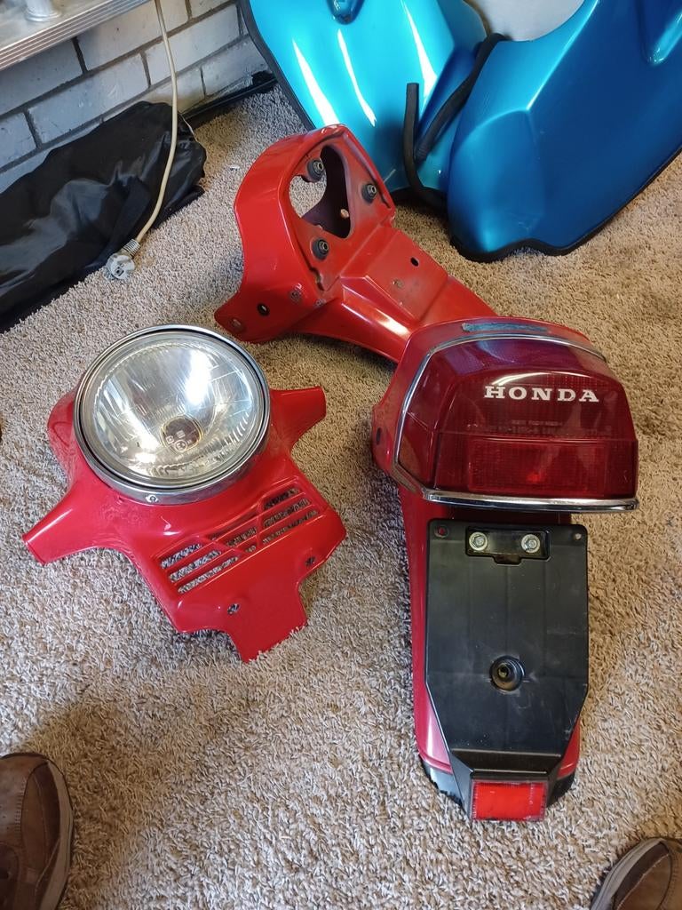 Kuipdelen Honda CX500 passend bij de rode tank., Ophalen