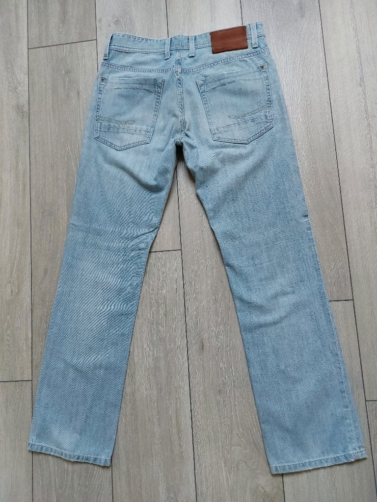 Te koop z.g.a.n. herenjeans van het merk Capsize, Kleding | Heren, Blauw, Overige jeansmaten, Ophalen of Verzenden, Capsize