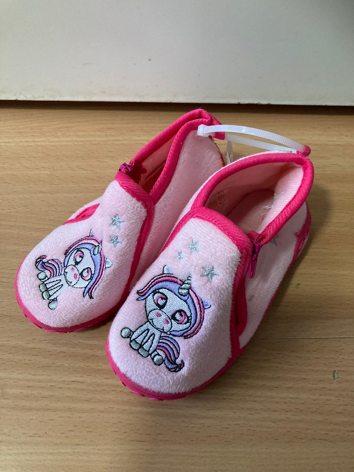 Roze Eenhoorn Slofjes / pantoffels maat 25 - Nieuw, Kinderen en Baby's, Meisje, Overige typen, Nieuw, Ophalen of Verzenden