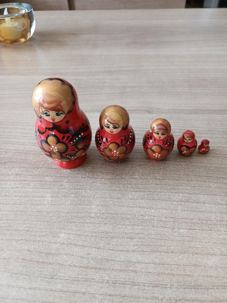 Set van 5 Russische Matroesjka poppen, Verzamelen, Poppetjes en Figuurtjes, Zo goed als nieuw, Ophalen of Verzenden