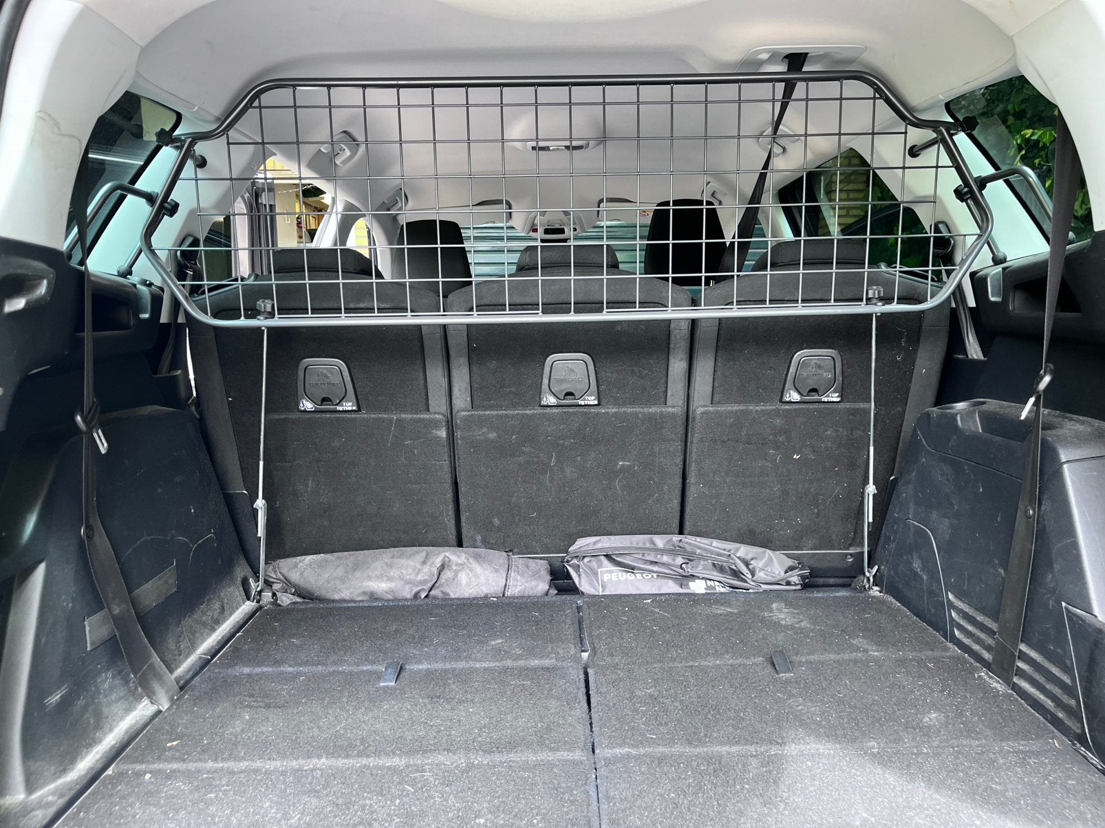 Travall hondenrek & kofferbakmat Peugeot 5008 (2017-2024), Ophalen