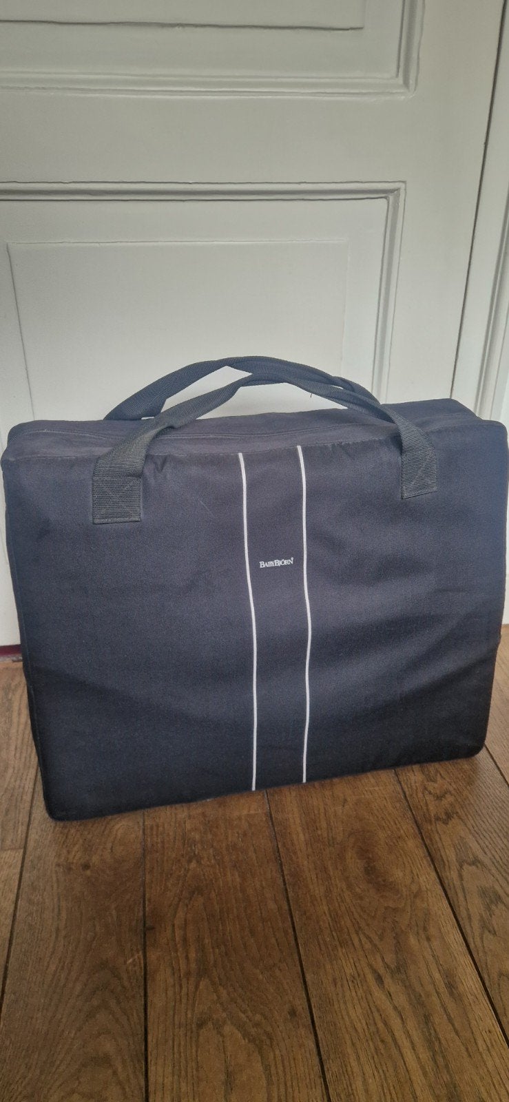 BabyBjörn Reiswieg/Campingbedje - Zo goed als nieuw, Kinderen en Baby's, Ophalen of Verzenden, Zo goed als nieuw, 70 tot 85 cm