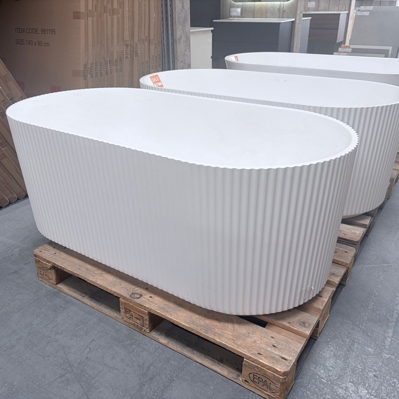 Vrijstaand Ligbad ribbel 150cm – Mega Deal Nieuw Bad nr392, Ophalen, Nieuw