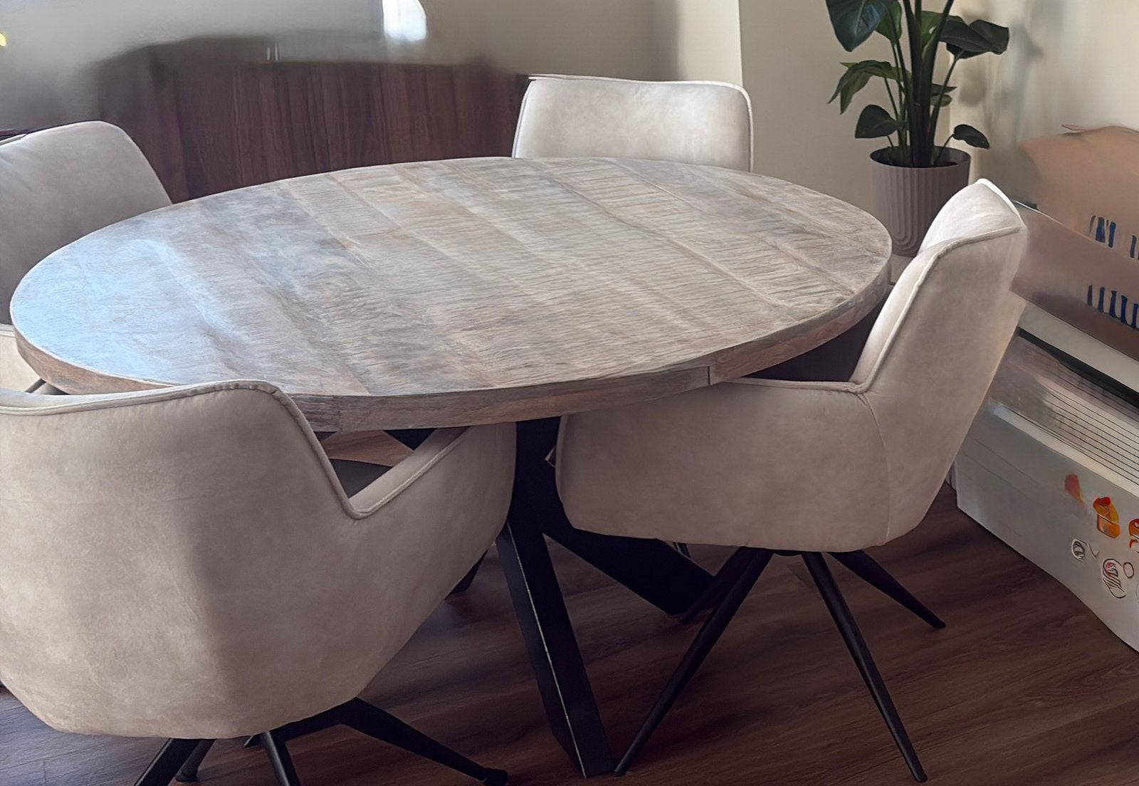 Ronde (130) mahoniehouten eettafel in Whitewash, Ophalen, Zo goed als nieuw, Rond, 100 tot 150 cm