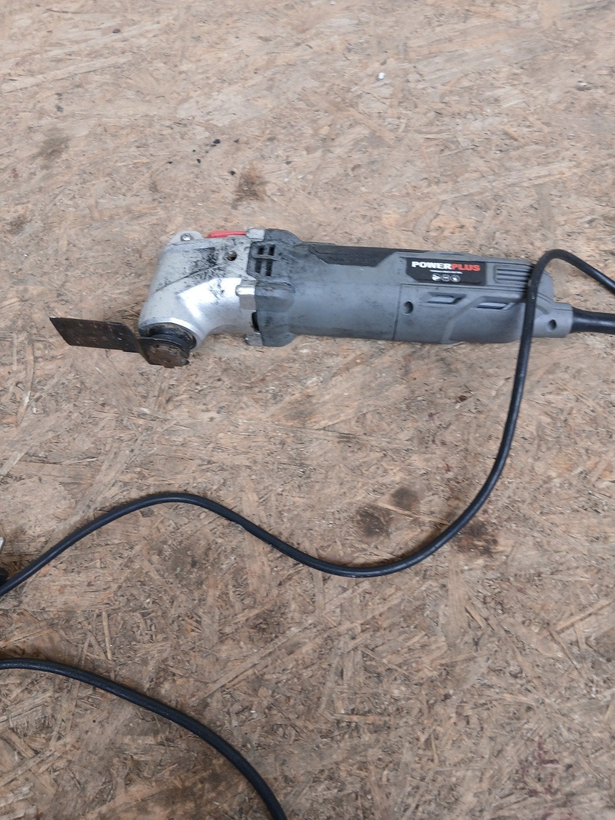 POWERPLUS POWE80010 Multi-Tool - Gebruikt, Doe-het-zelf en Verbouw, Joseph Van Instraat 9, 2500 Lier, Belgium, Gebruikt, Varo - Vic. Van Rompuy nv