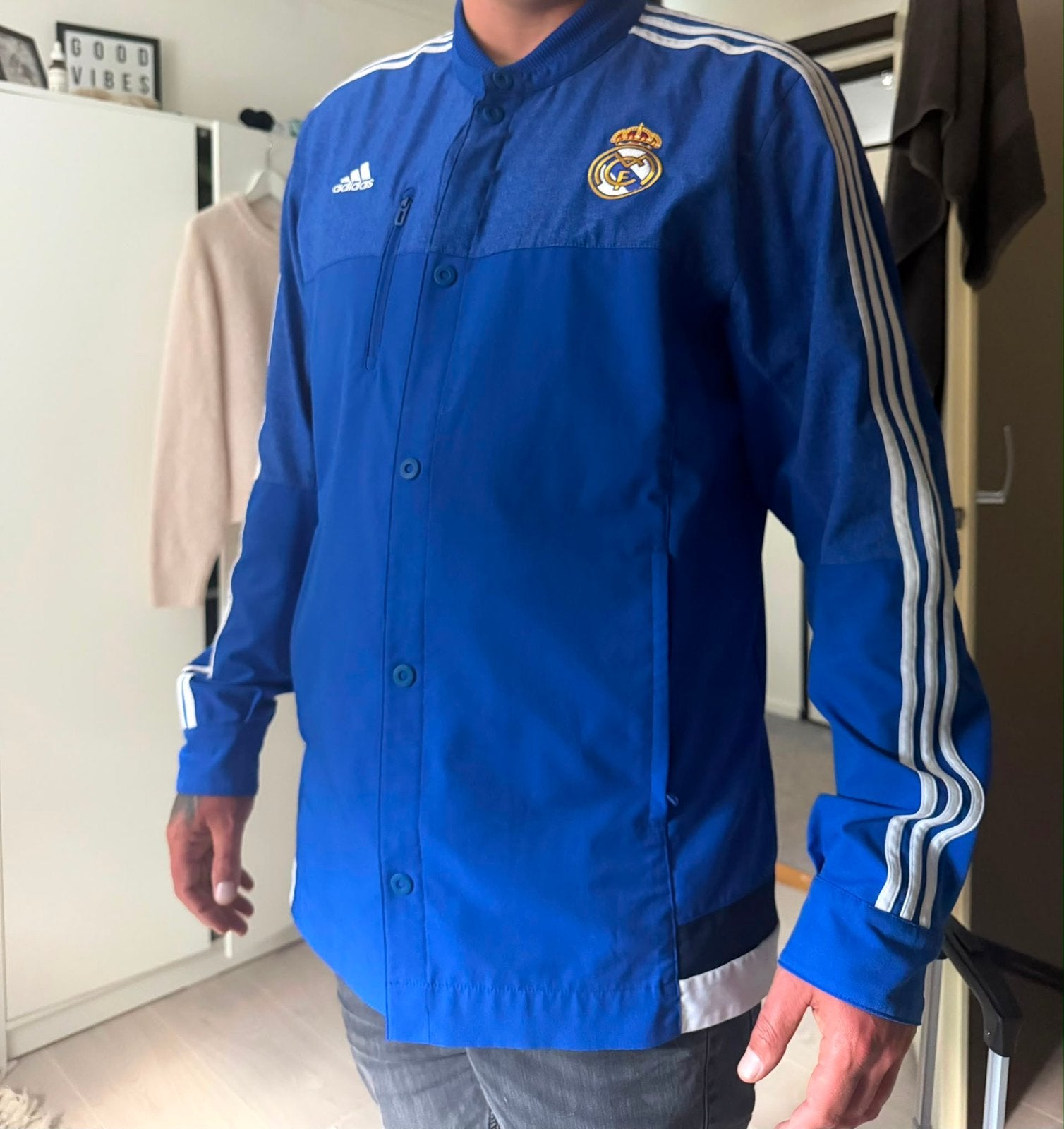 Adidas Real Madrid Trainingsjack Blauw Maat L, Ophalen of Verzenden, Zo goed als nieuw, Maat 52/54 (L), Blauw