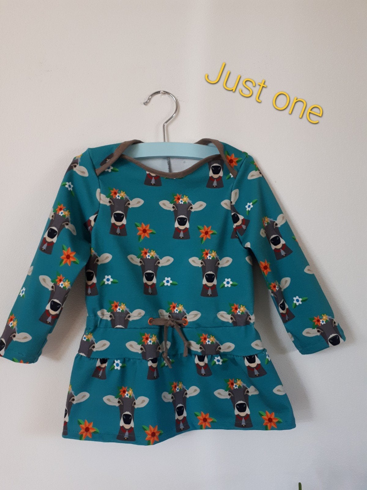 nieuw: jurkjes ' koetjes/zebra of das, Meisje, Jurkje of Rokje, Nieuw, Ophalen of Verzenden