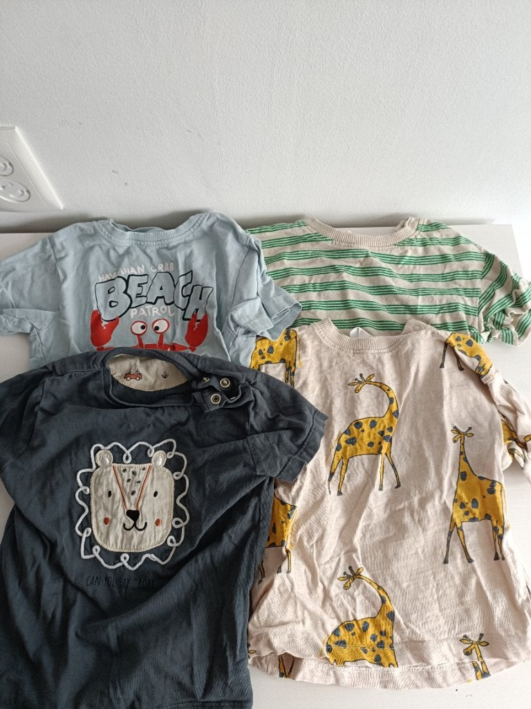 4 T-shirts maat 86, Kinderen en Baby's, Babykleding | Maat 86, Ophalen of Verzenden, Zo goed als nieuw, Jongetje, Shirtje of Longsleeve