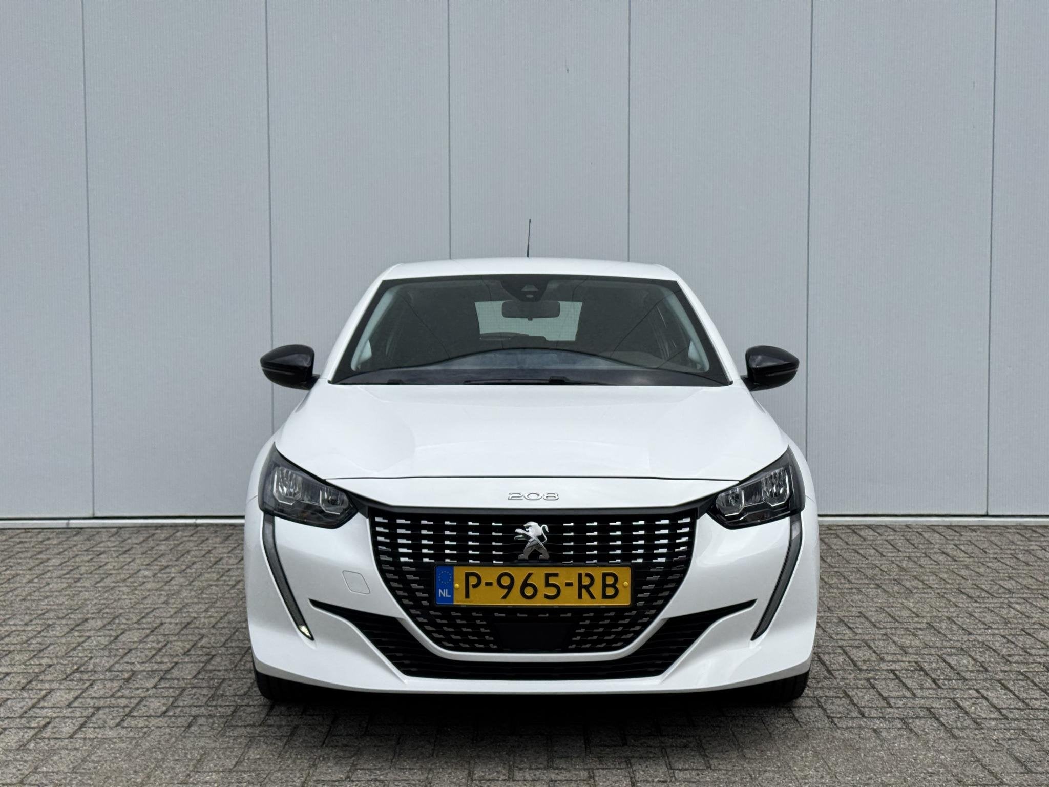 Peugeot 208 1.2 PureTech Active | Cruise Control | Navigatie, Voorwielaandrijving, Stof, Euro 6, 1199 cc