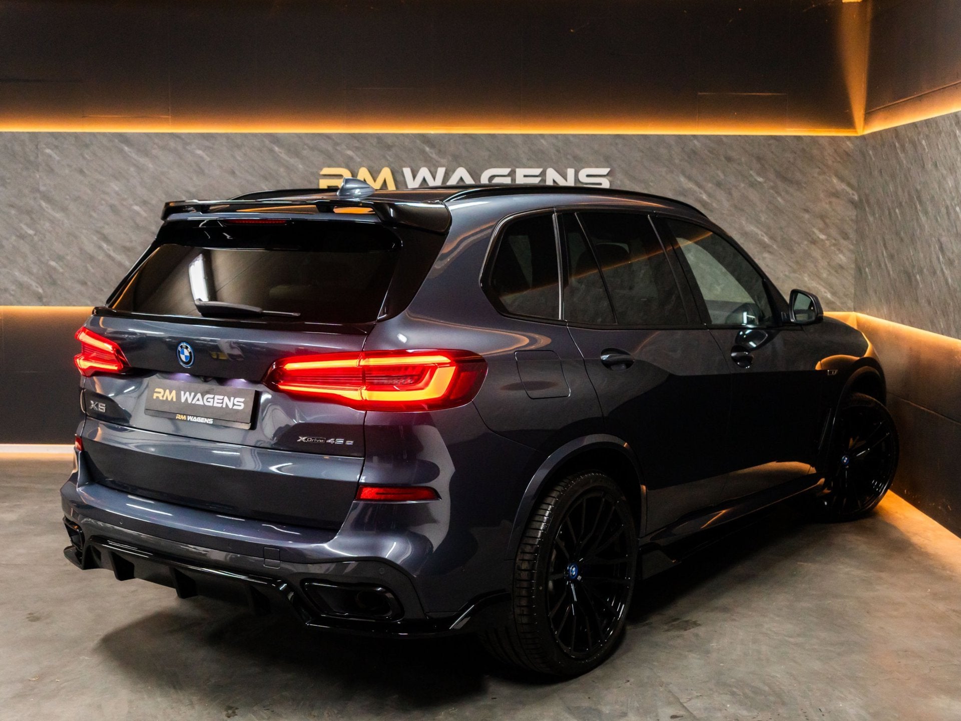 BMW X5 XDrive45e High Executive|B&W|Sky Lounge|Individual|Ma, Auto's, Gebruikt, Hybride Elektrisch/Benzine, 2998 cc, 211 pk