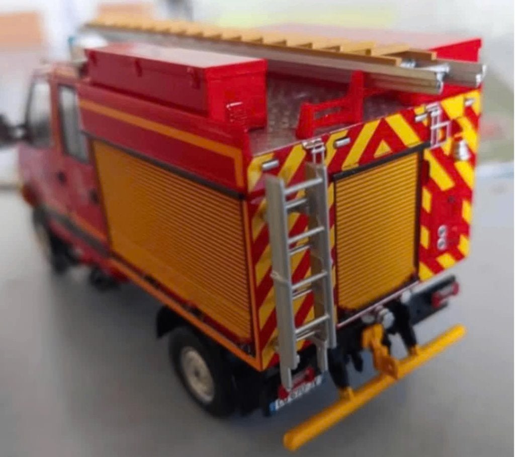 Iveco Daily 55S17 W VPIHR GIMAEX Brandweer schaal 1/43 # 36, Hobby en Vrije tijd, Verzenden, Nieuw, Bus of Vrachtwagen, Overige merken