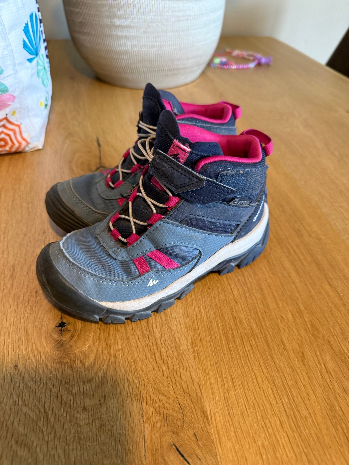 Decathlon waterdichte wandelschoenen maat 28 voor kids, Gebruikt, Jongen of Meisje, Schoenen, Ophalen of Verzenden