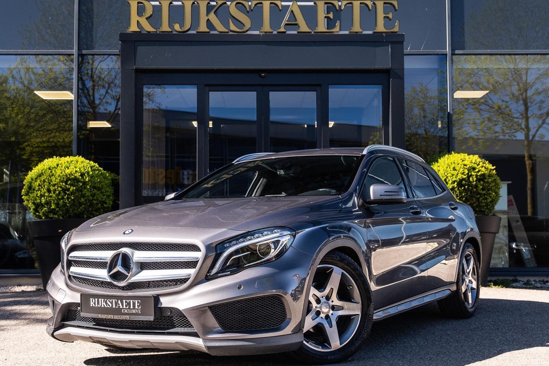 Mercedes GLA-klasse 200 AMG Line|STOELVERWARM.|18''|CLIMATE, Auto's, Gebruikt, 715 kg, Leder en Stof, 1595 cc