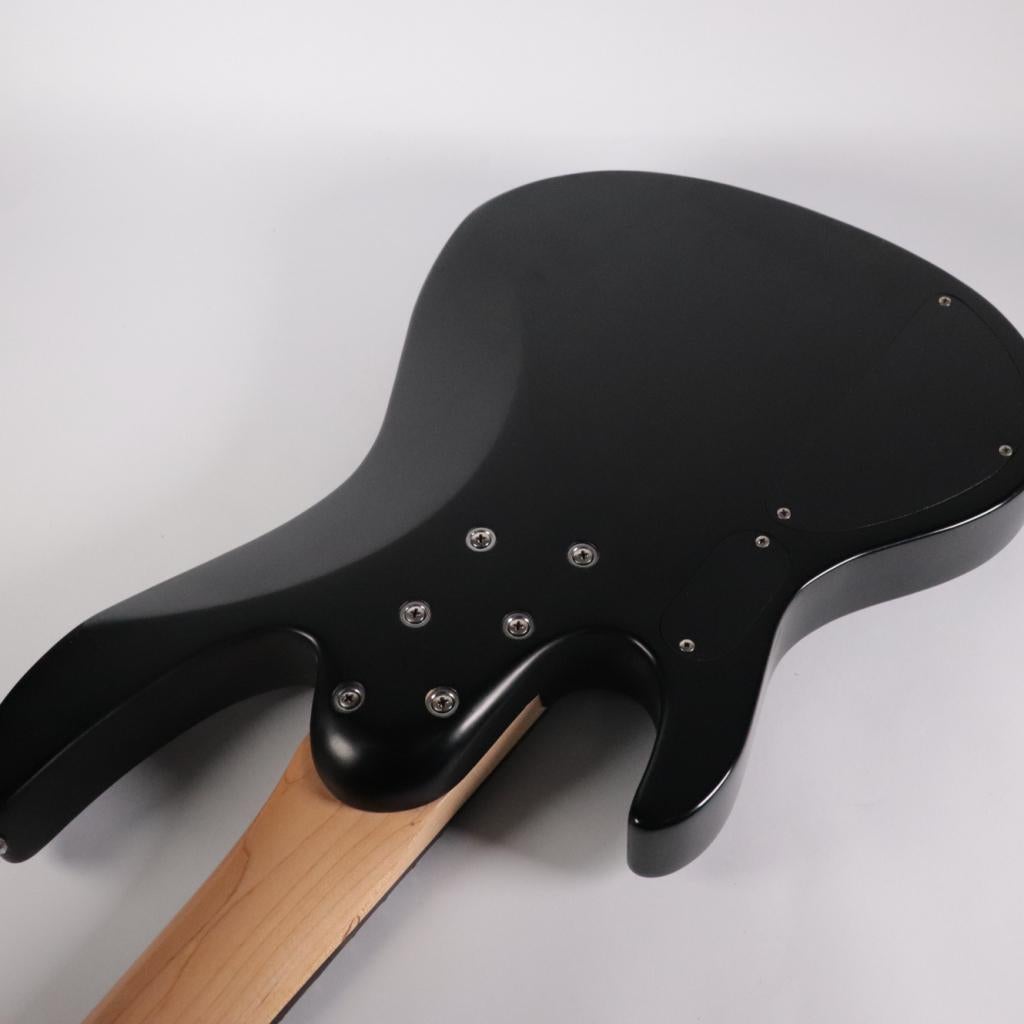 ESP LTD B-15 Bass Black - Zeer nette staat, ESP, Gebruikt, Support@esp.com, 10915 Orchard St
South Gate, CA 90280
USA