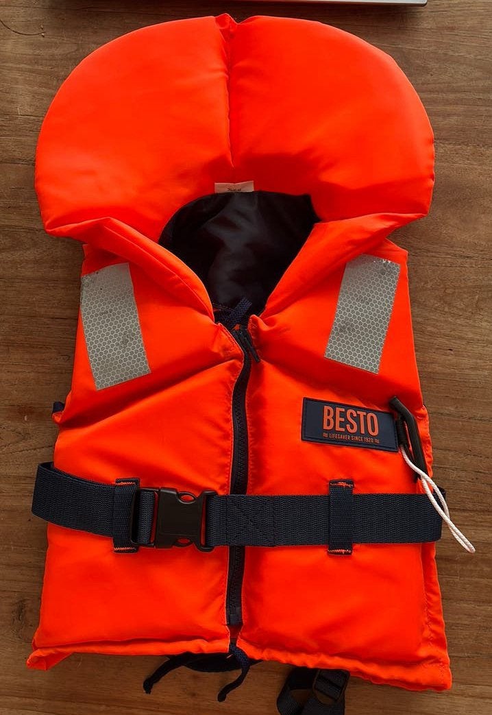 Zwemvest Besto 20-30 kg, Ophalen, Zo goed als nieuw, Kind, Reddingsvest of Zwemvest