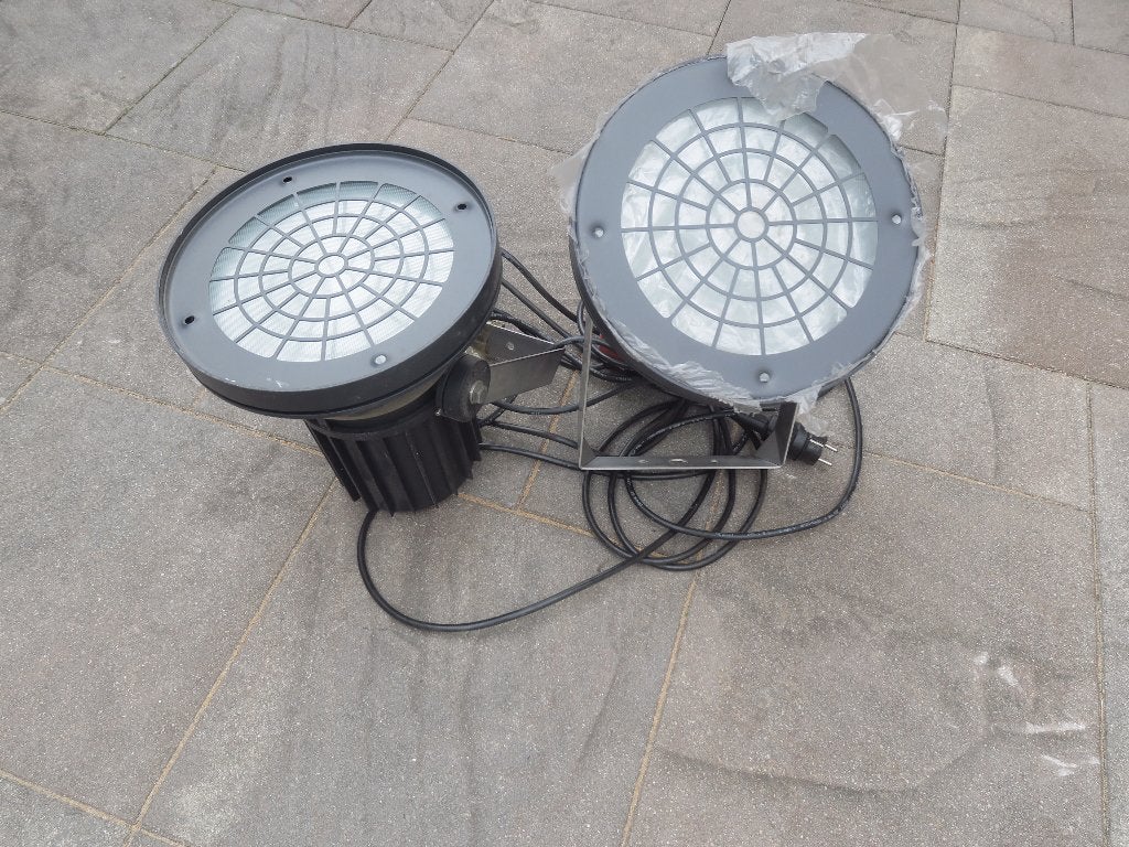 Te Koop: 2 Professionele schijnwerpers, Zwart, Industrieel, E27 (groot), Zo goed als nieuw
