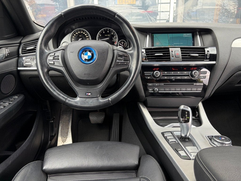 Bmw X4 XDRIVE20I AUT. M-SPORTPAKKET - LEDER - 20 INCH - ORG., Automaat, Gebruikt, Euro 6, 4 cilinders