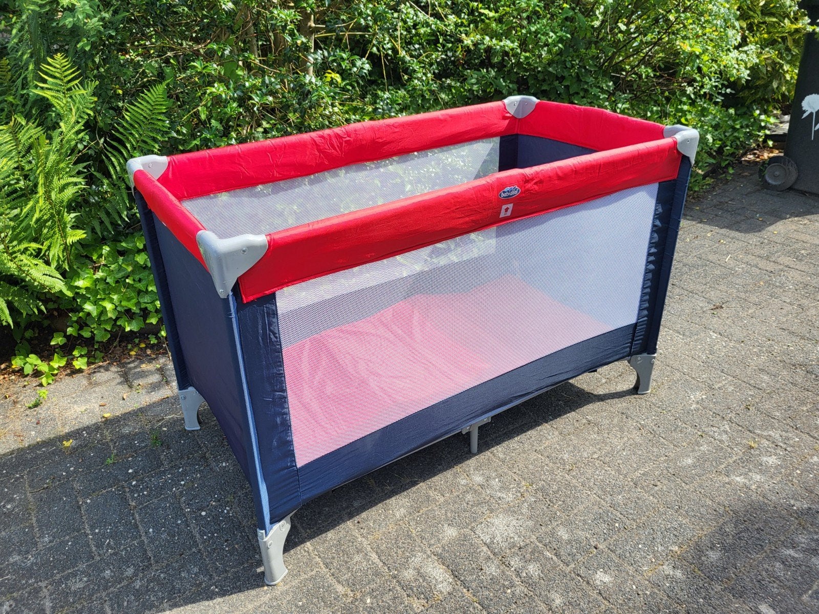 Campingbedje Babideal - Compact en Handig, Kinderen en Baby's, Boxen, Ophalen, Zo goed als nieuw, Rechthoekig