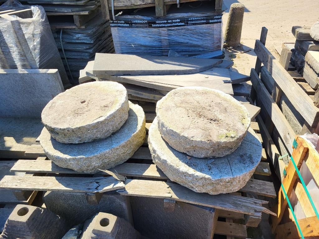 4 stuks waterornament graniet rond, Tuin en Terras, Ophalen, Gebruikt, Hardsteen, Waterornament
