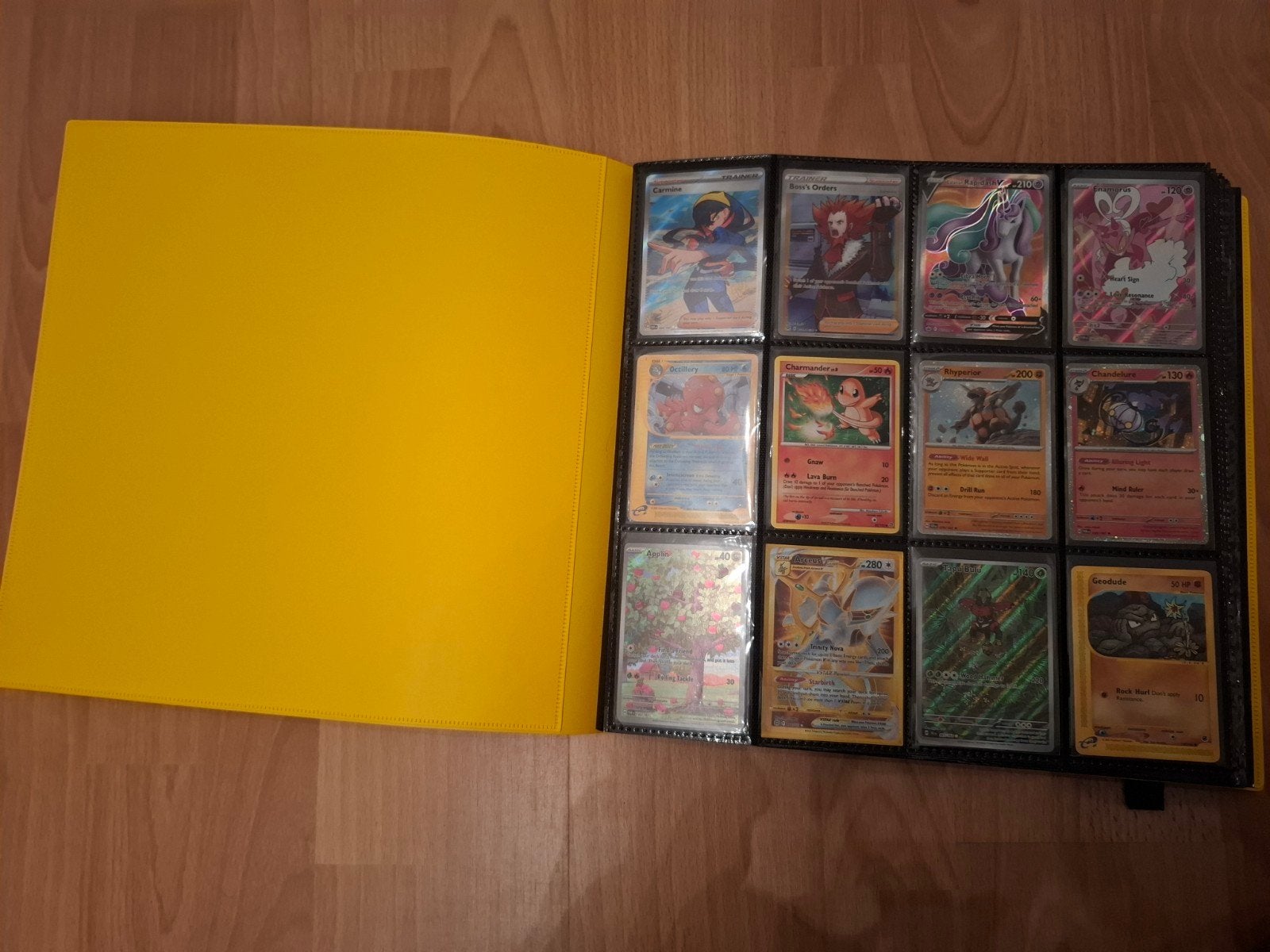 Pokemon kaarten binder met hits, Verzenden, Zo goed als nieuw, Meerdere kaarten, Foil