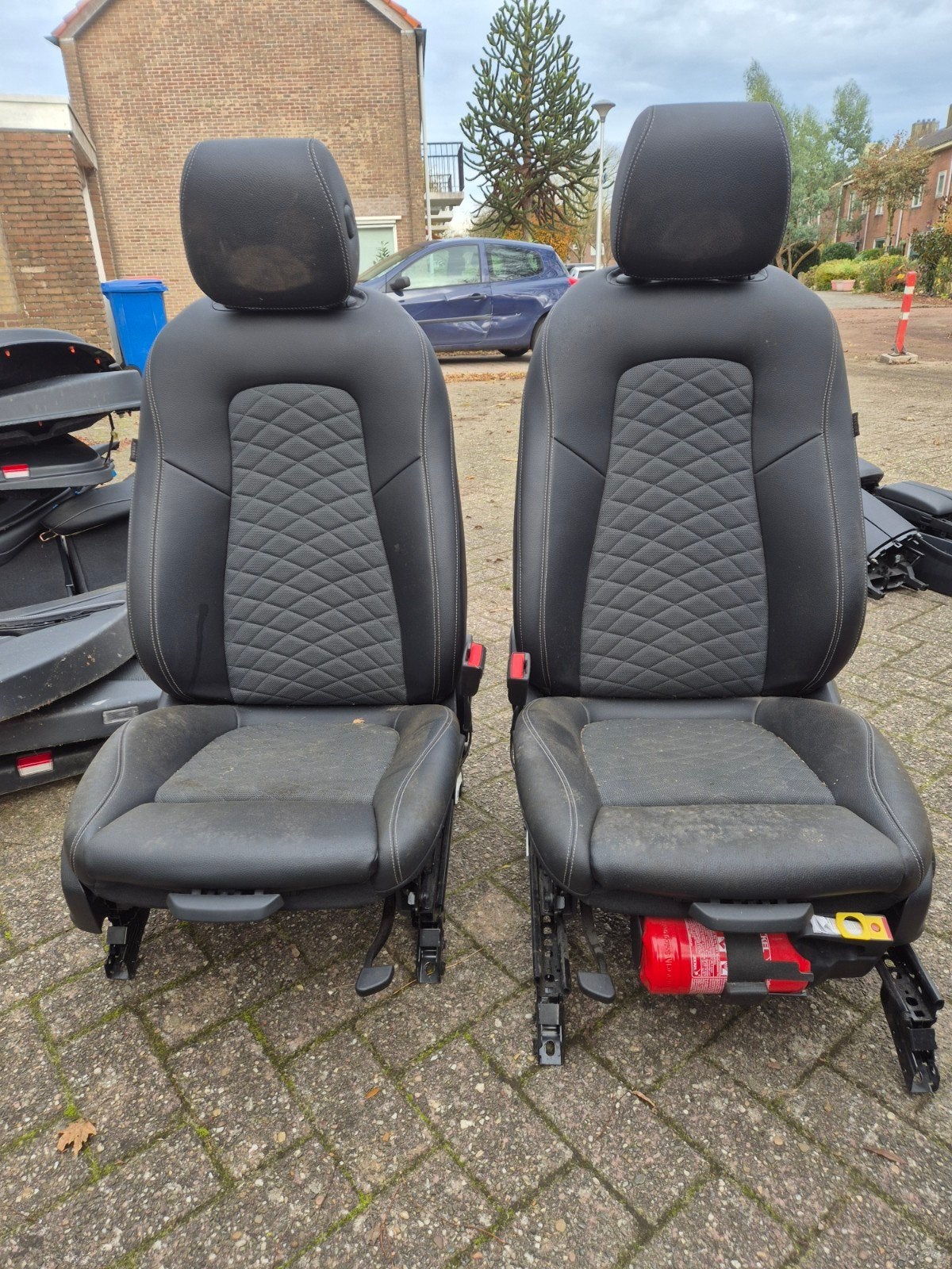Mercedes B x247 glb half stoffen handbediend interieur, Auto-onderdelen, Ophalen